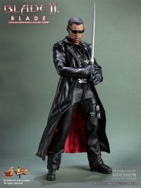 blade02 Click to visit Sideshow Collectibles.